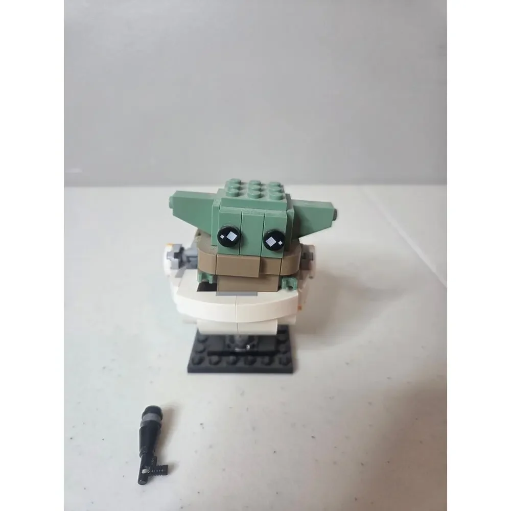 Lego BrickHeadz Star Wars The Mandalorian & The Child Set 75317 Complete